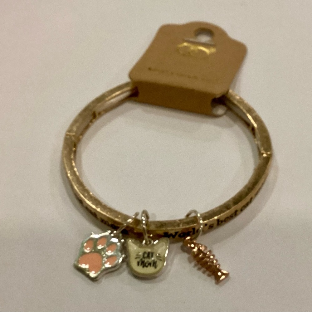 Worlds Best Cat Mom Gold Tone Stretch Charm Bracelet - Picture 3 of 4